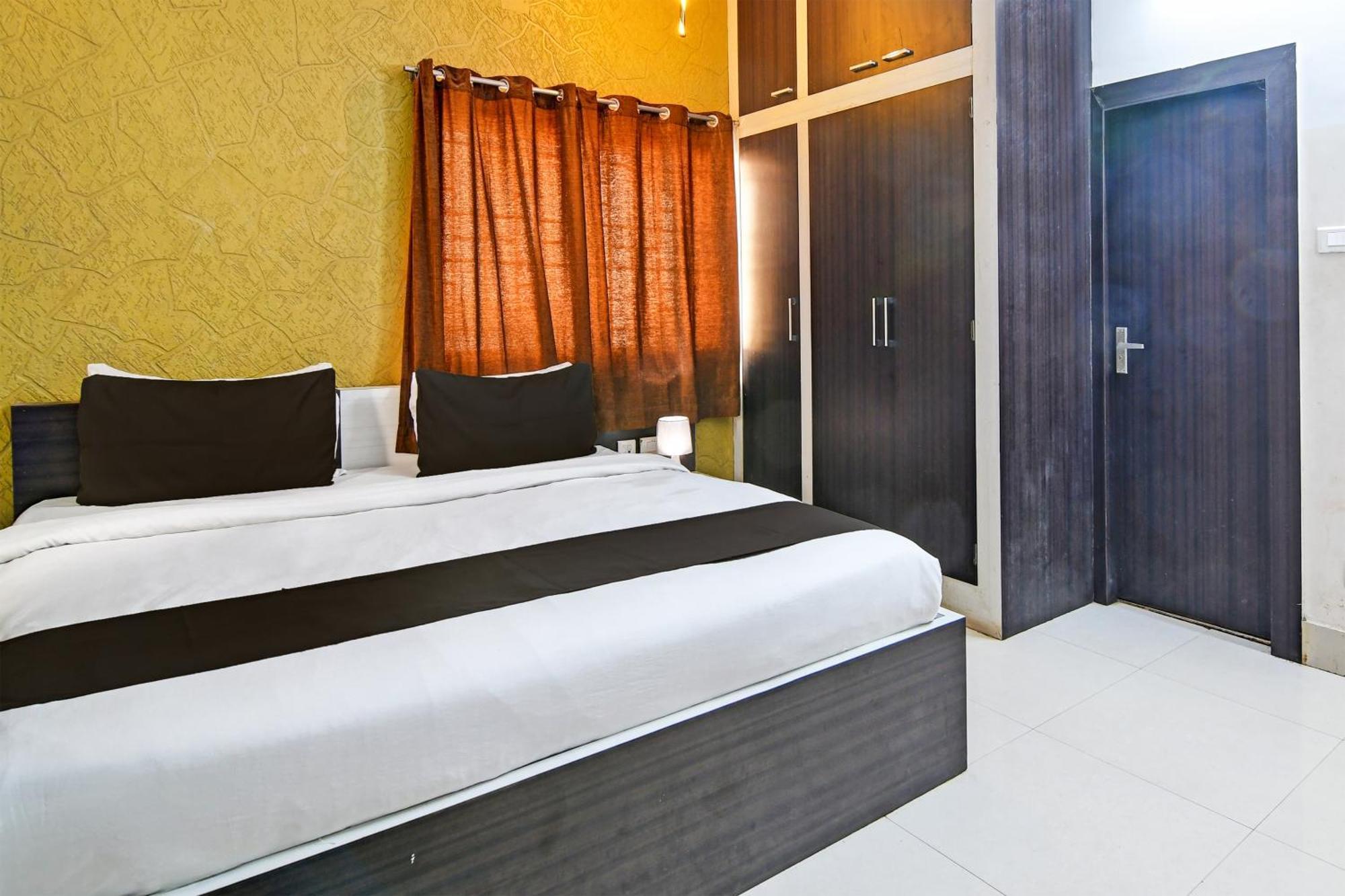Hotel O Home Bm-X Khandagiri Exterior photo
